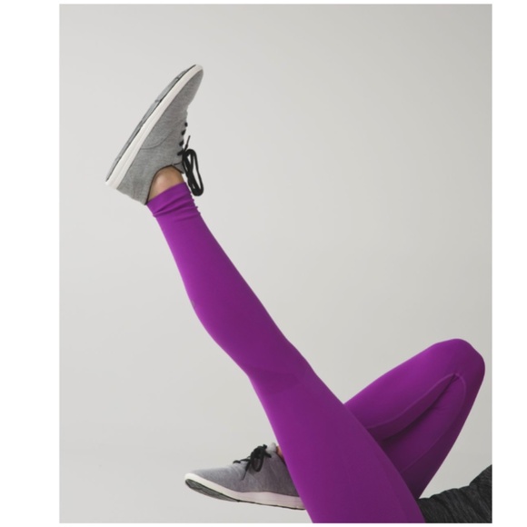 Lululemon Zone In Tight Tender Violet Size 2 - Picture 4 of 14
